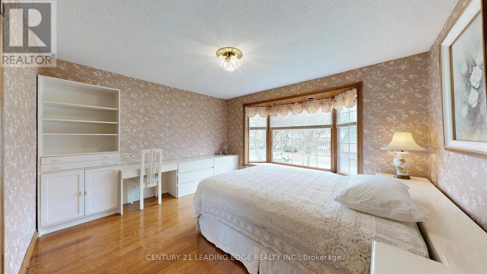 1127 OSHAWA BOULEVARD NORTH Image 33