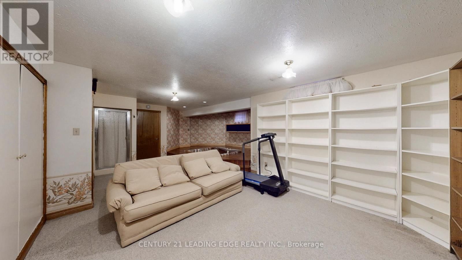 1127 OSHAWA BOULEVARD NORTH Image 42