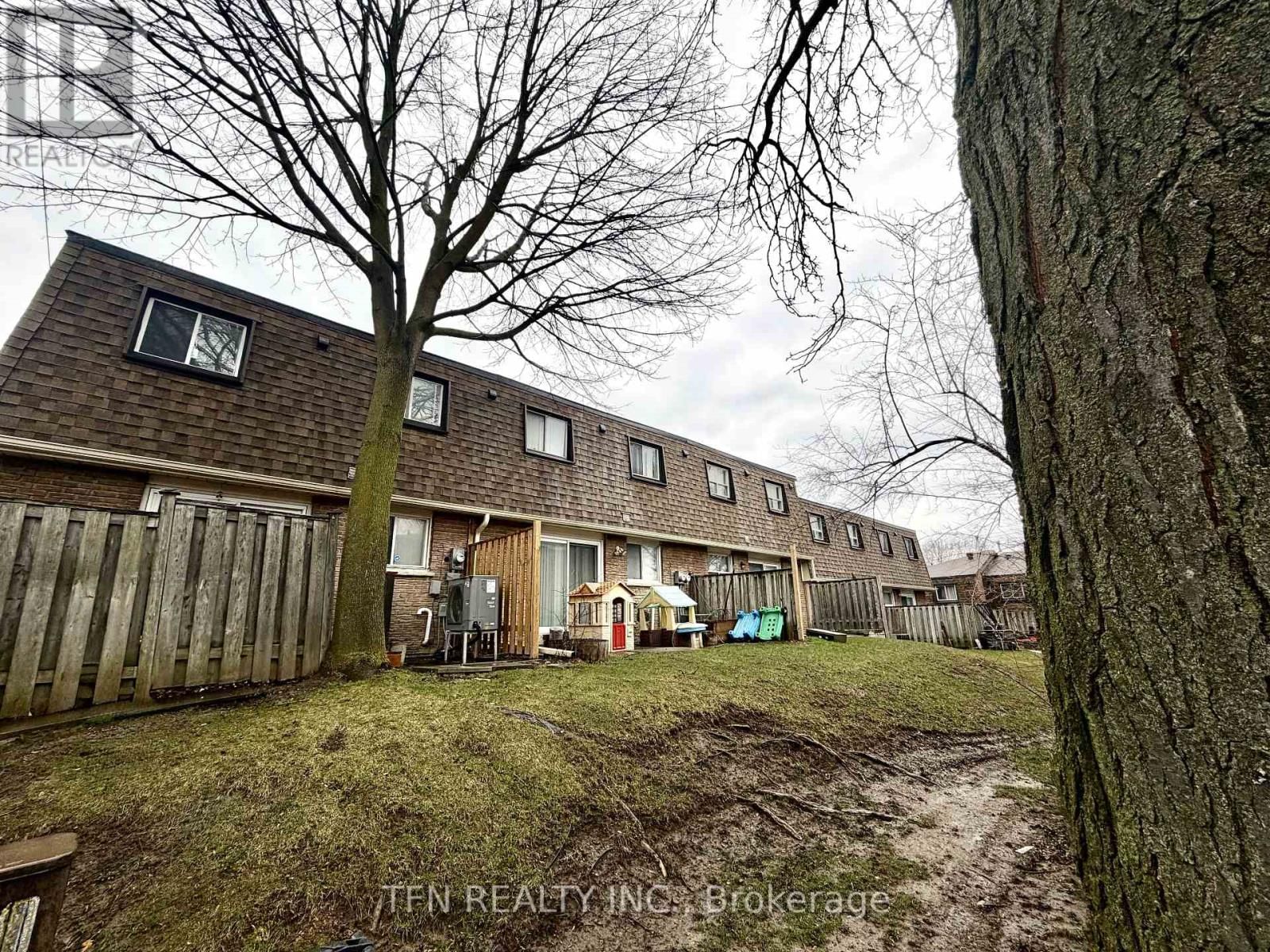 67 - 121 L'AMOREAUX DRIVE Image 4