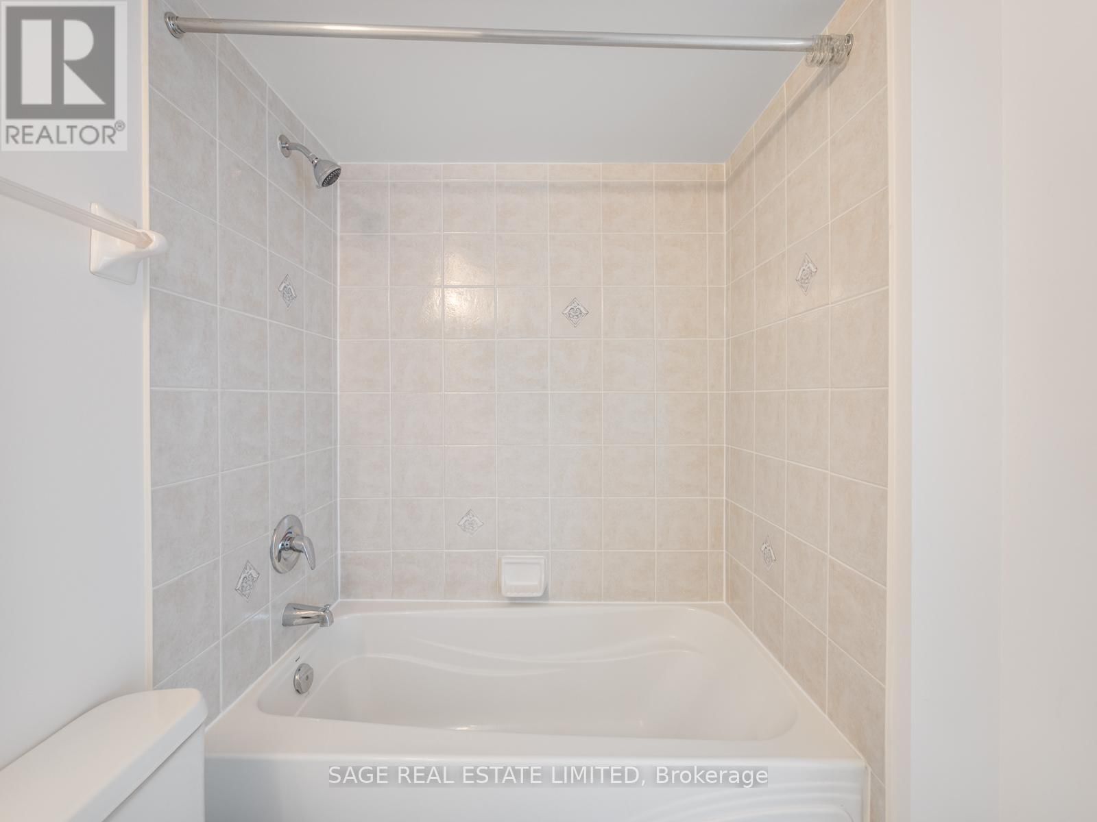 1935 - 125 OMNI DRIVE Image 43