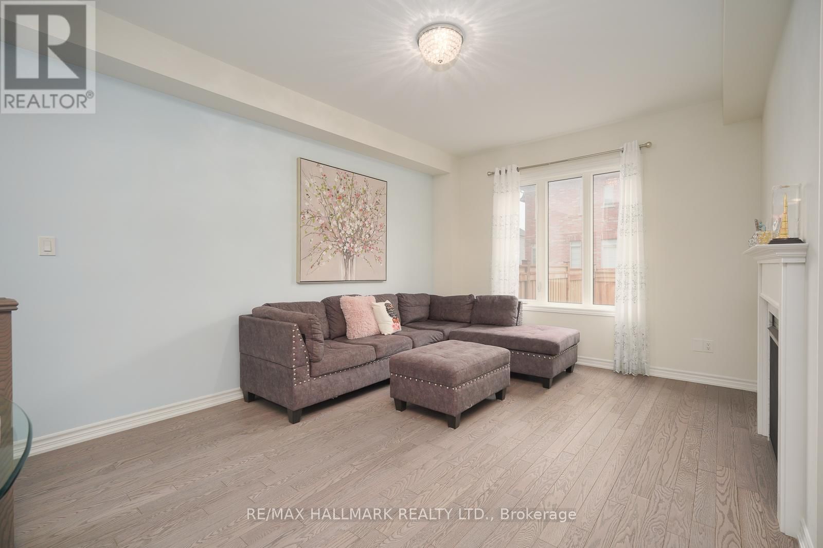 4 HICKLING LANE Image 12