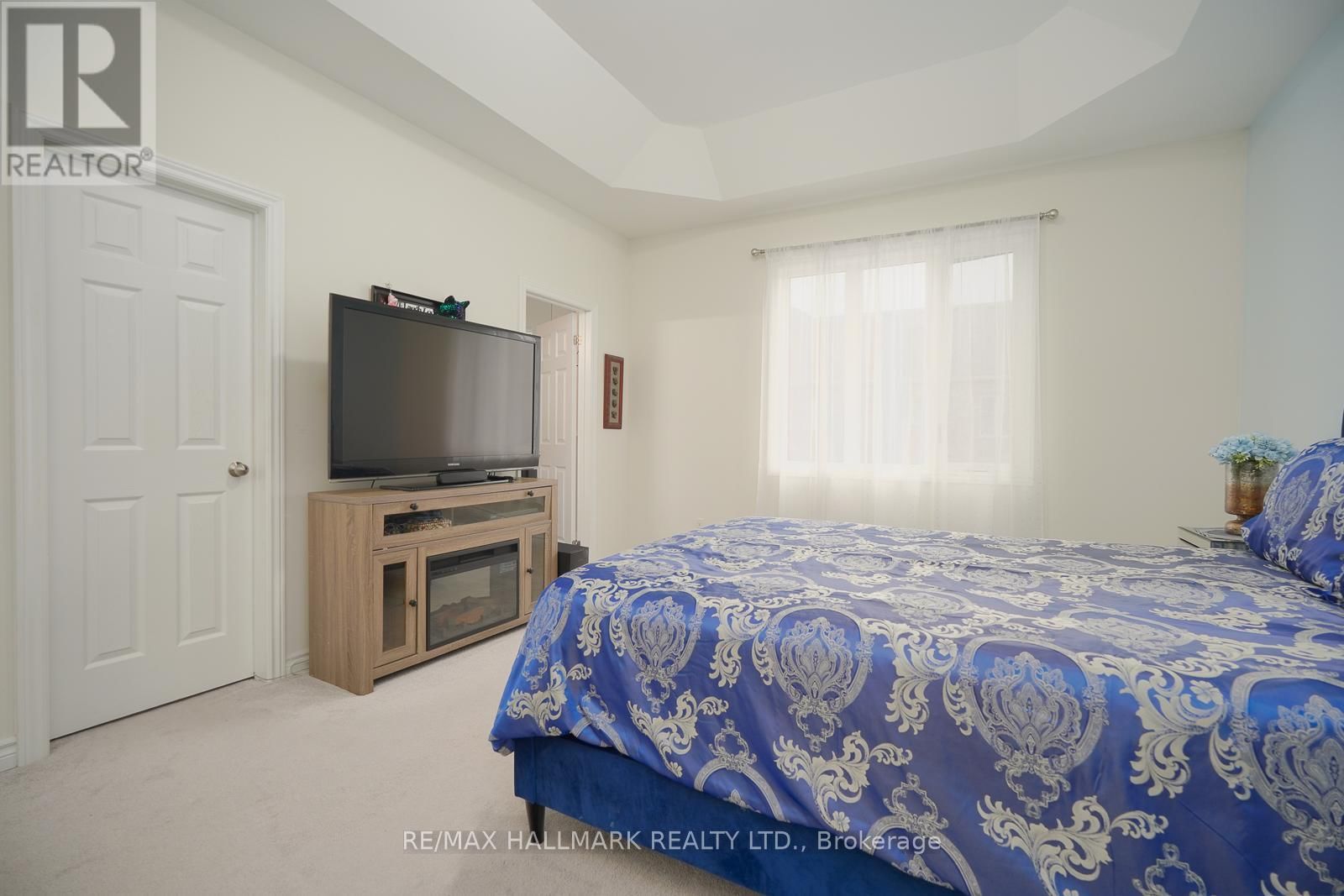 4 HICKLING LANE Image 27