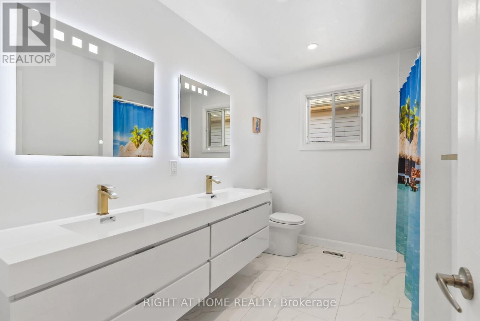 1040 BEAVER VALLEY CRESCENT Image 32