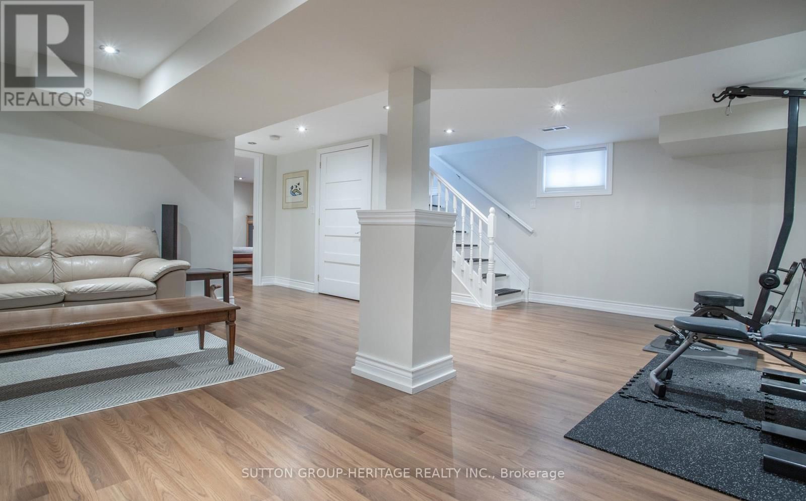 45 HARRIS PARK DRIVE Image 34