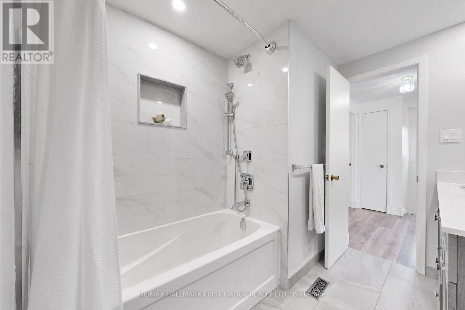 1138 TANZER COURT Image 30