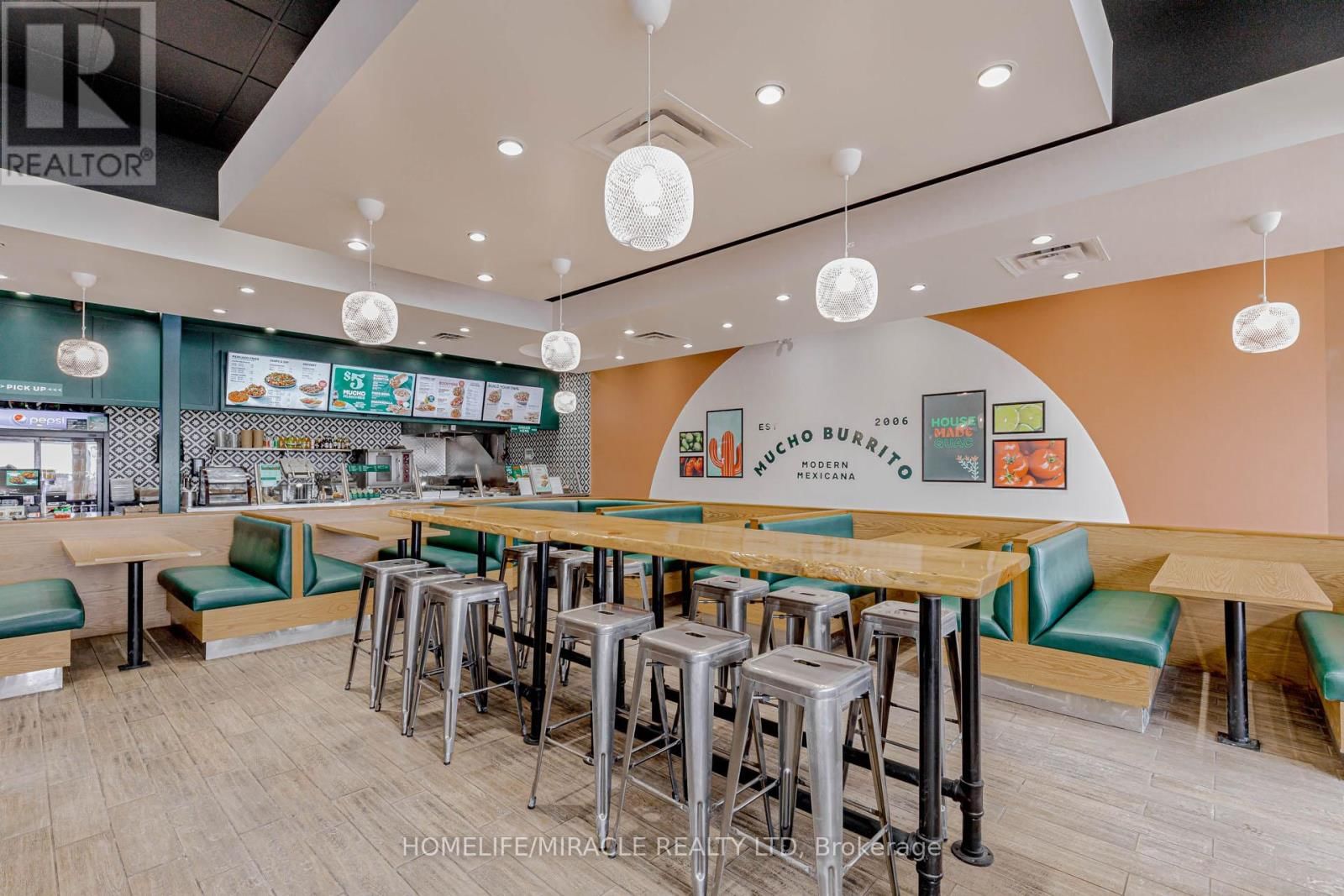 2 - 320 HARWOOD AVENUE SOUTH Image 14