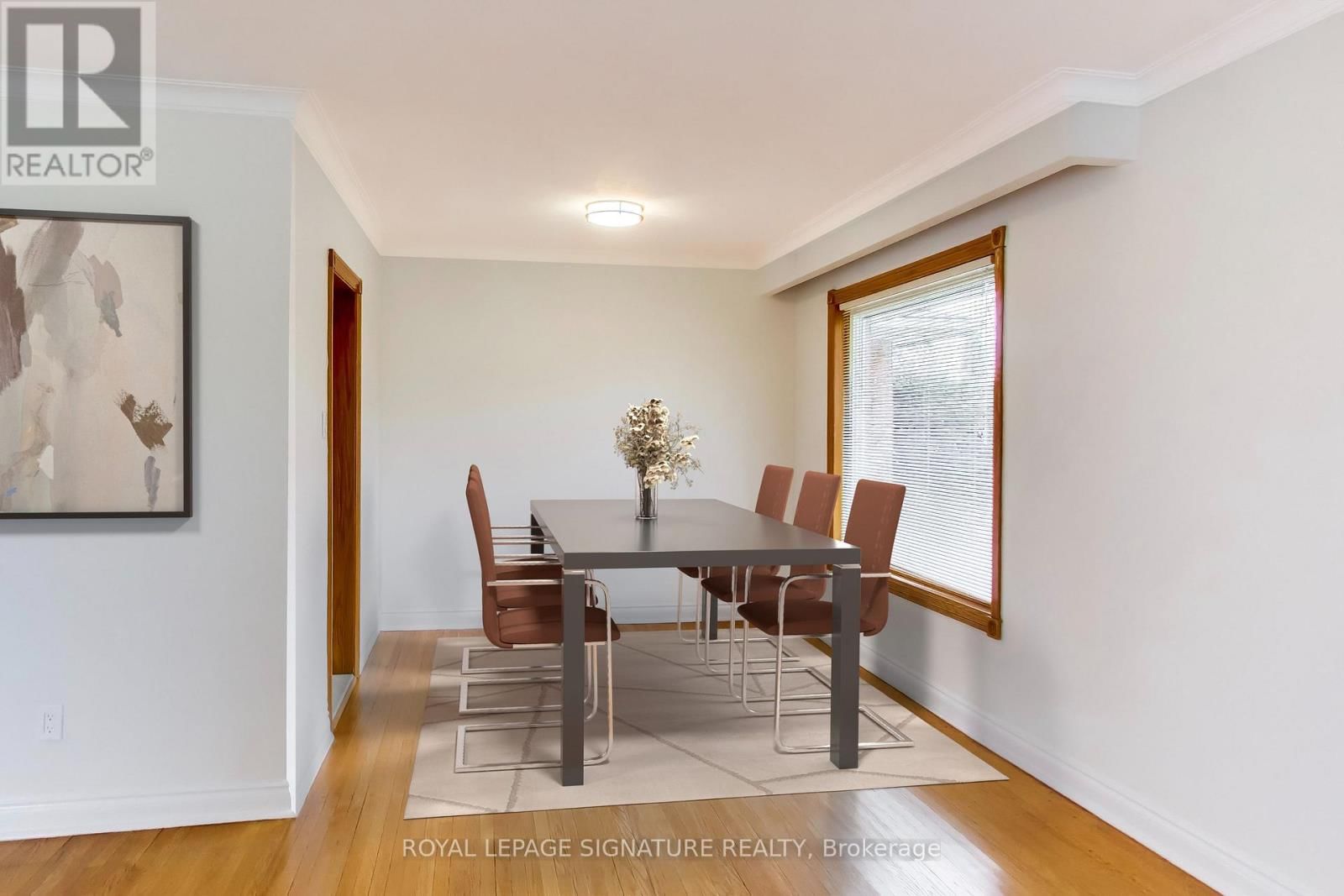 1 CHARLEMONT CRESCENT Image 9