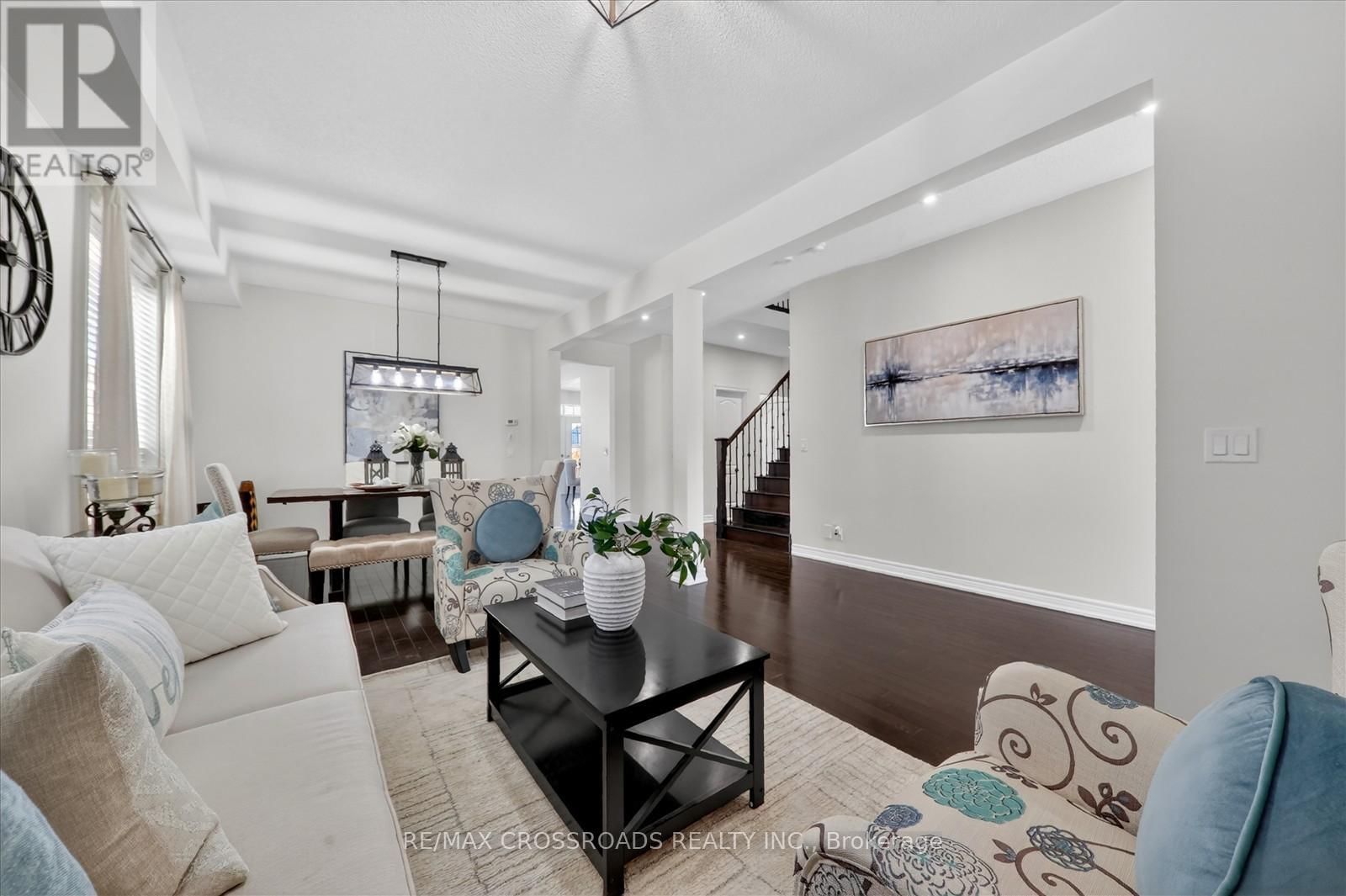 98 BRITANNIA AVENUE Image 11