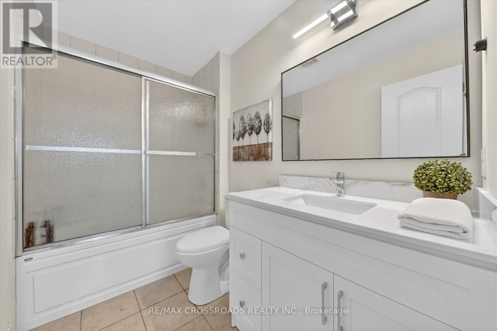 98 BRITANNIA AVENUE Image 37