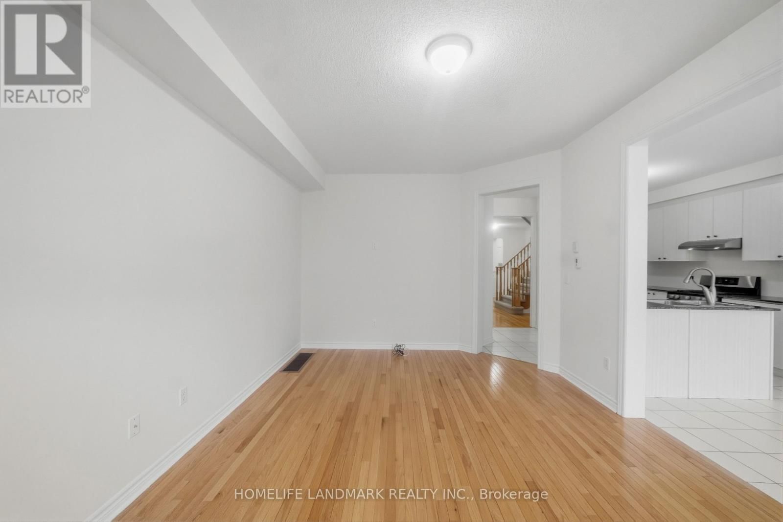 1712 CAROUSEL DRIVE Image 14