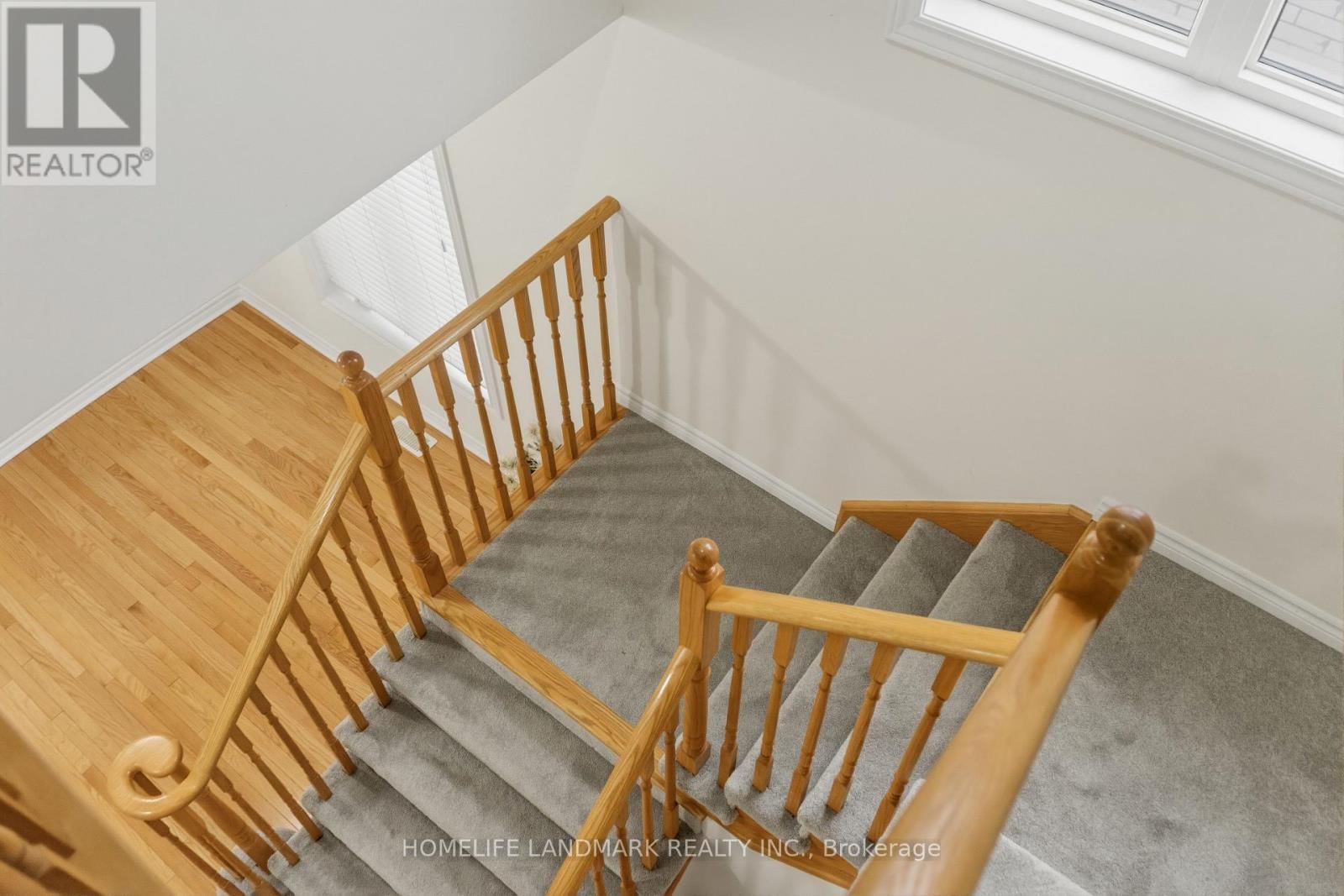 1712 CAROUSEL DRIVE Image 19