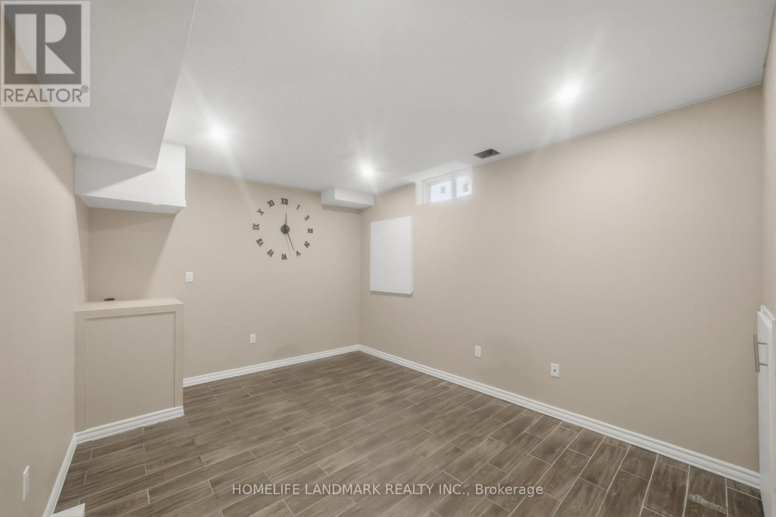 1712 CAROUSEL DRIVE Image 37