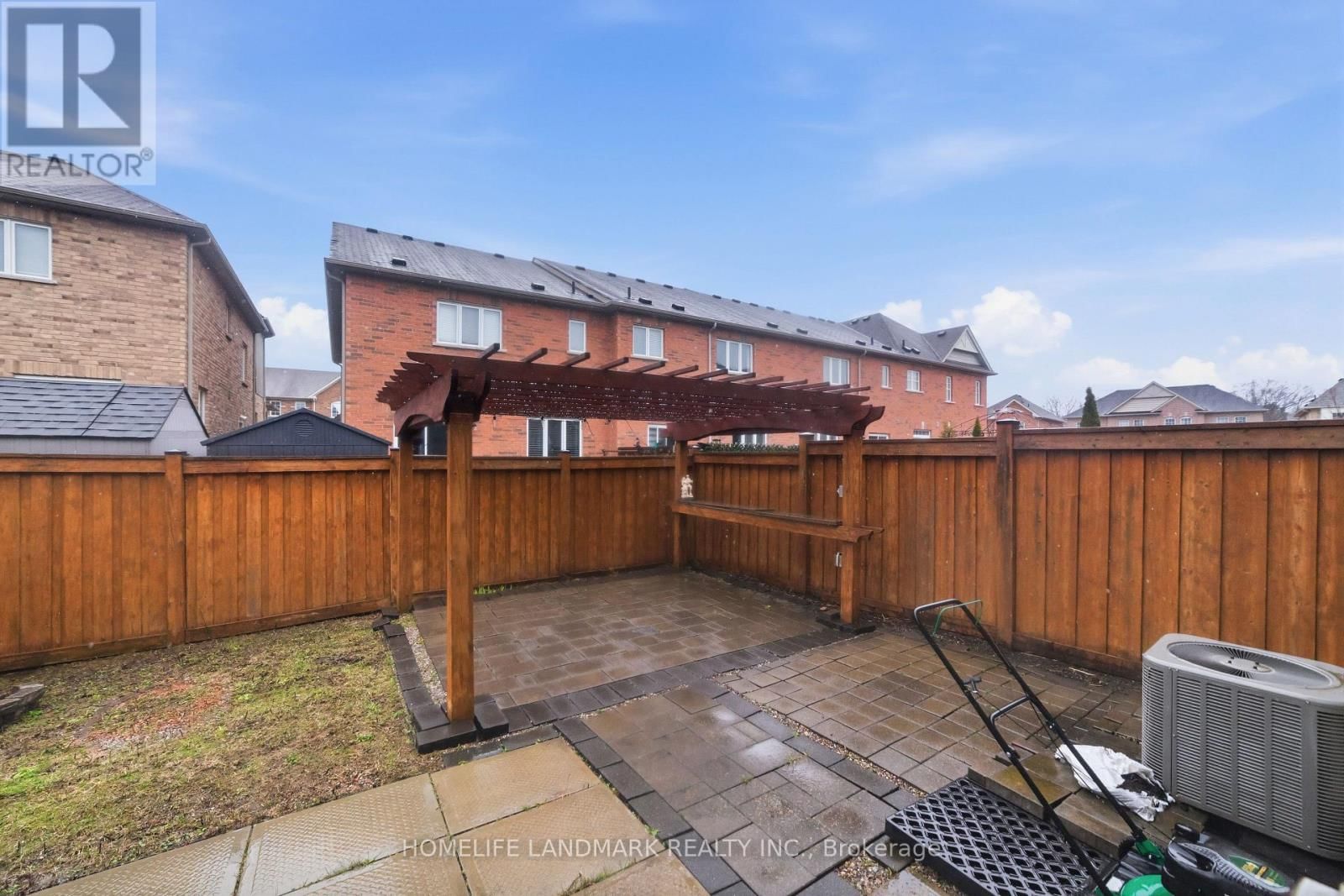 1712 CAROUSEL DRIVE Image 41