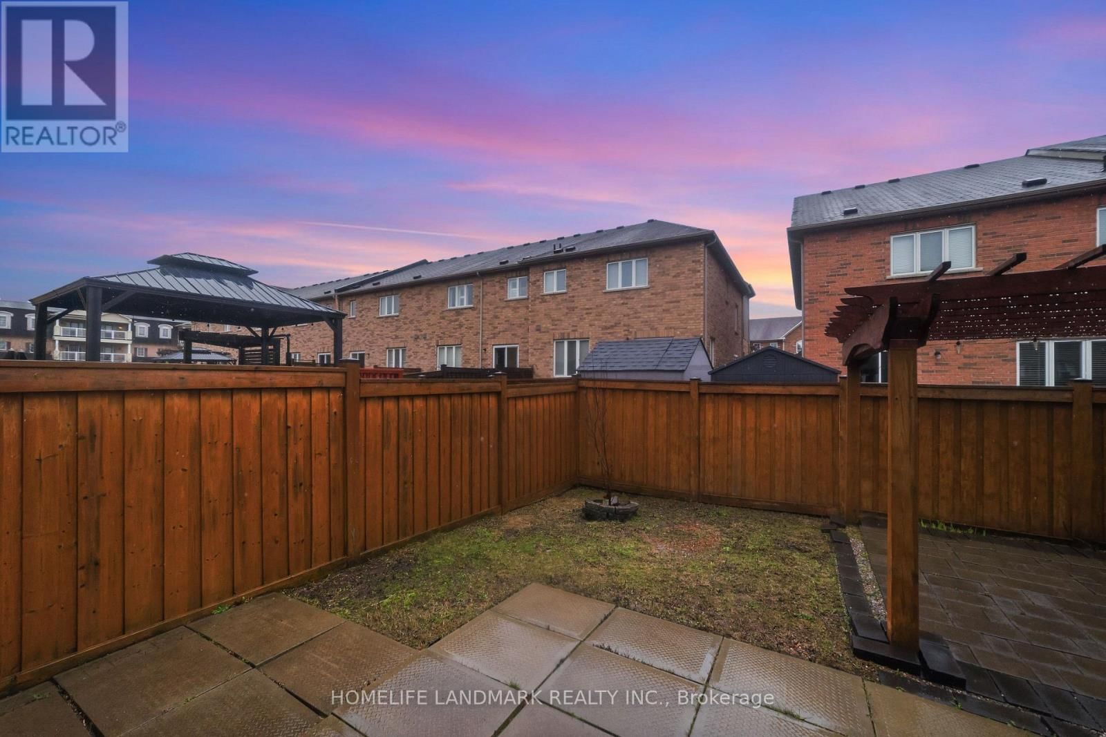 1712 CAROUSEL DRIVE Image 44