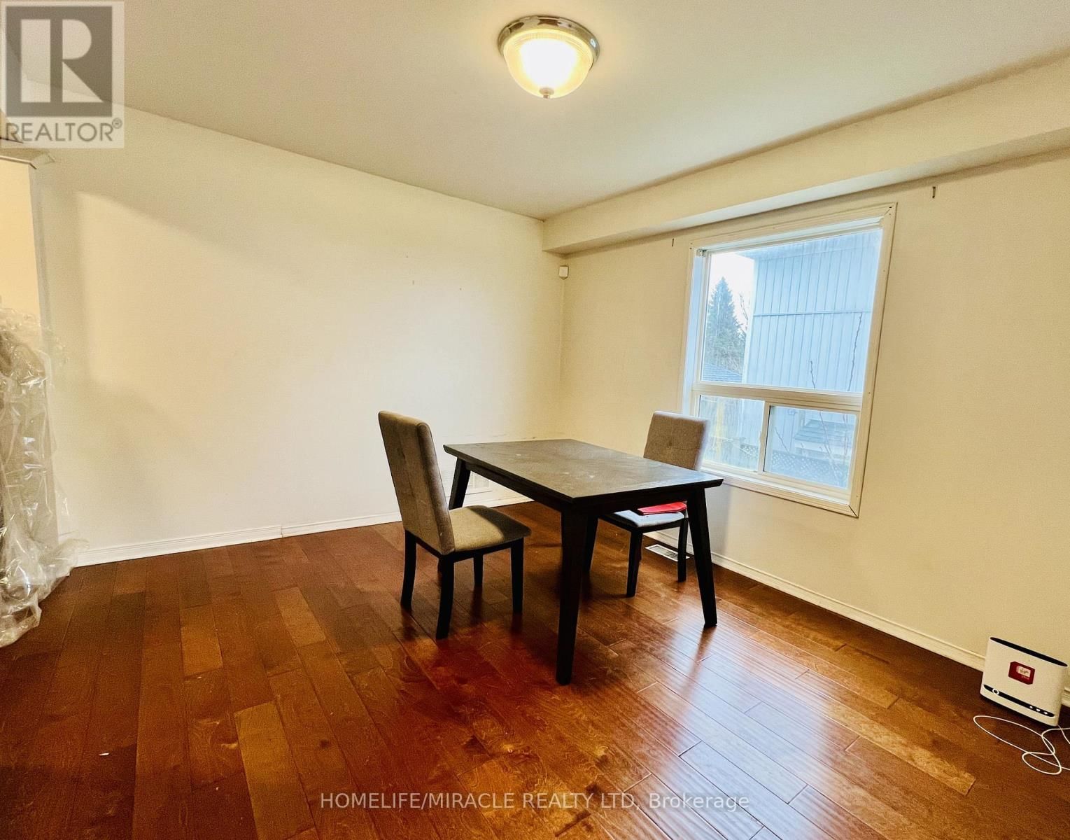 1033 GRANDVIEW STREET NORTH Image 6