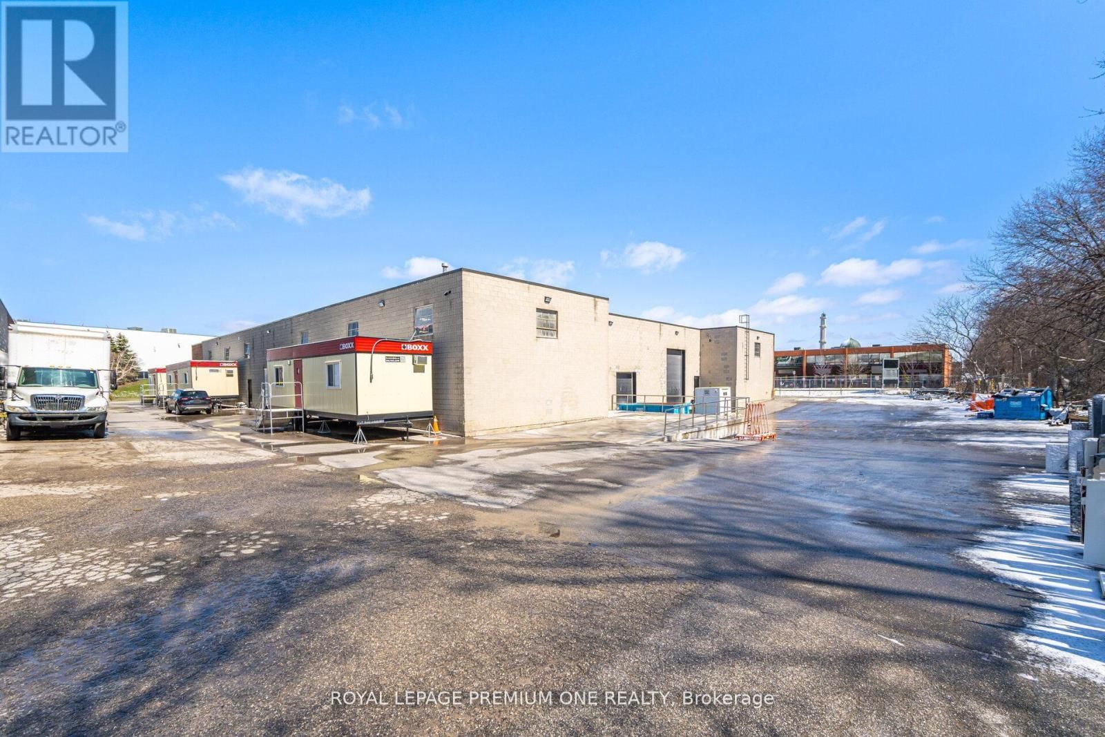 411 NUGGET AVENUE Image 32