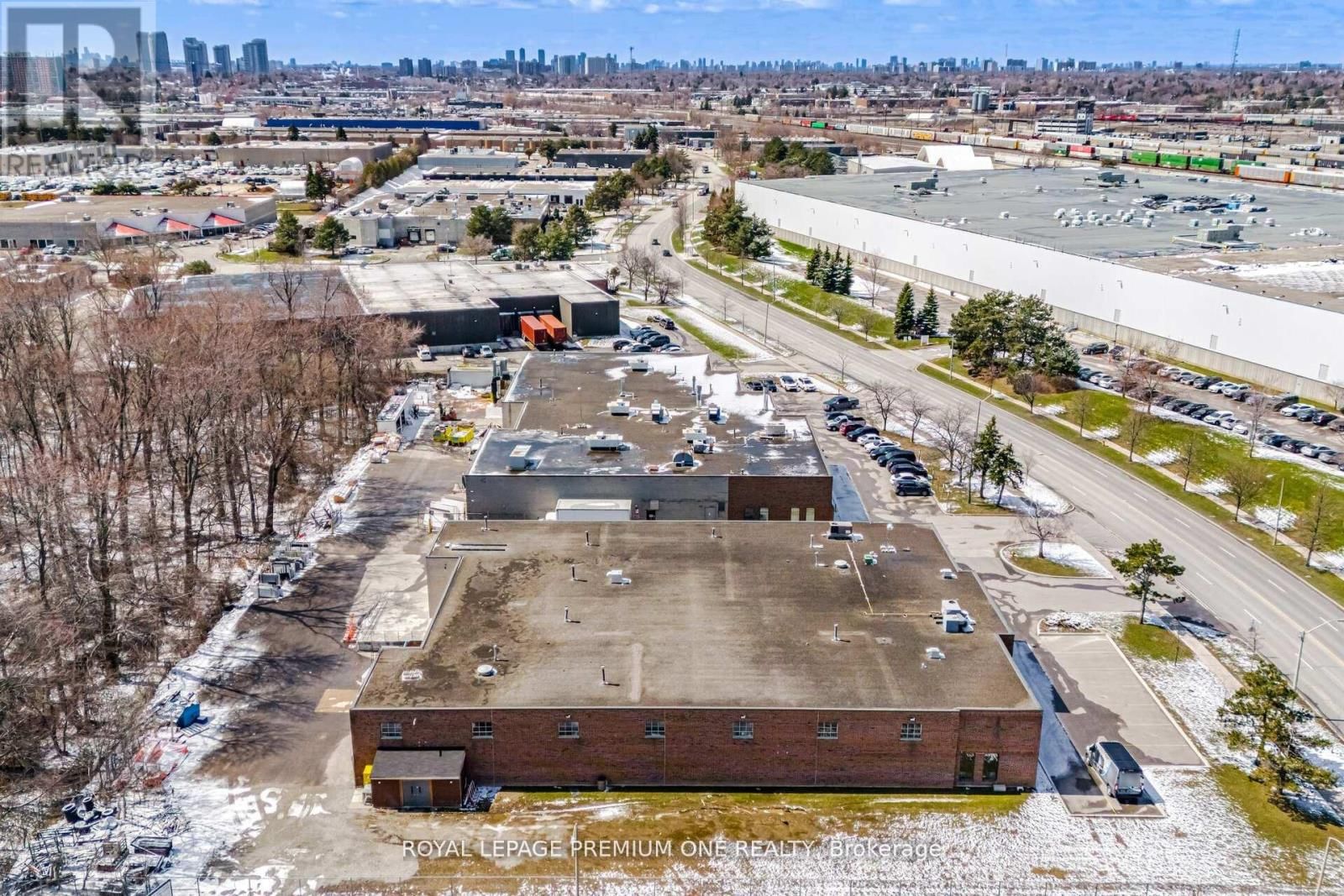 411 NUGGET AVENUE Image 9