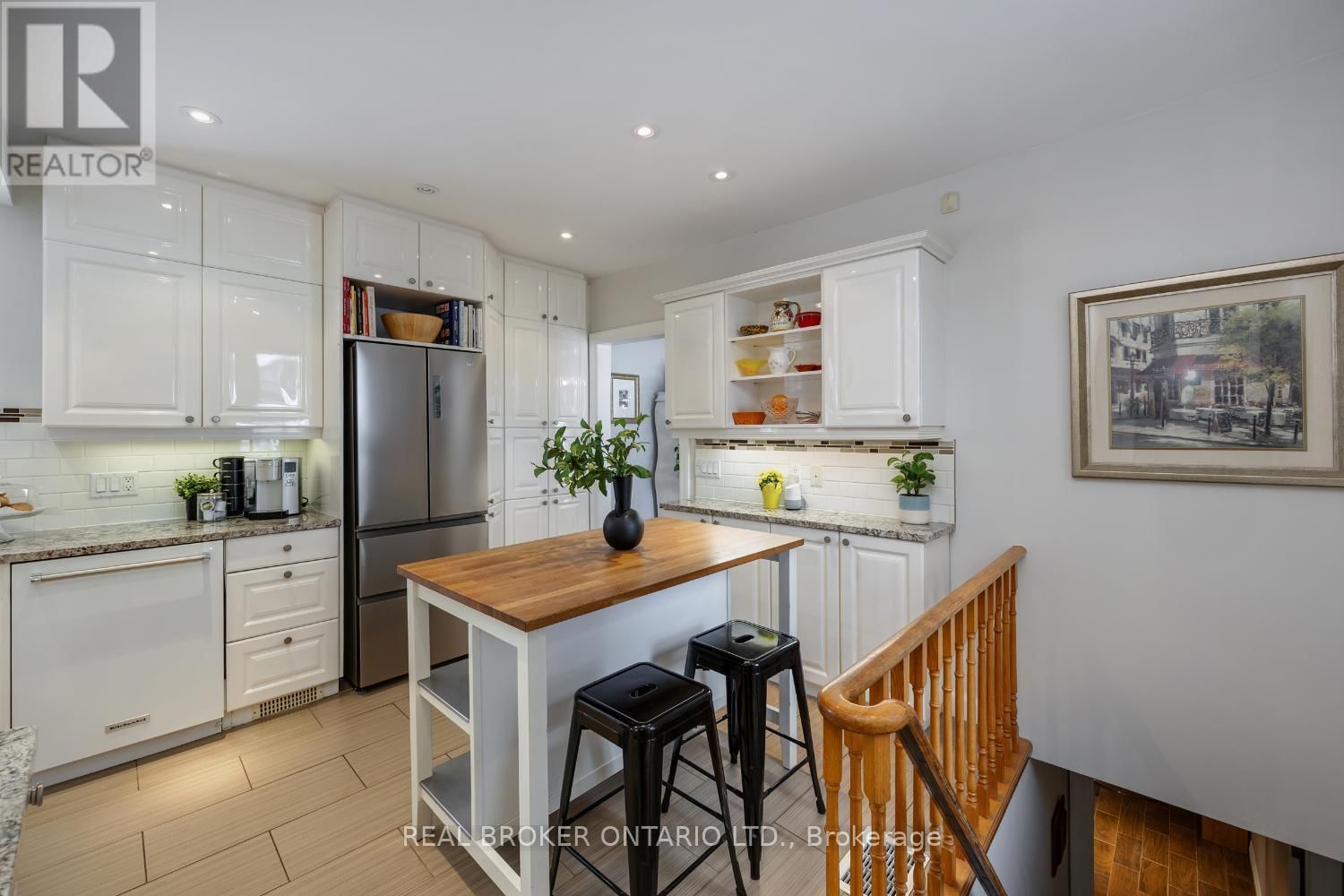 18 CONCESSION STREET WEST Image 15