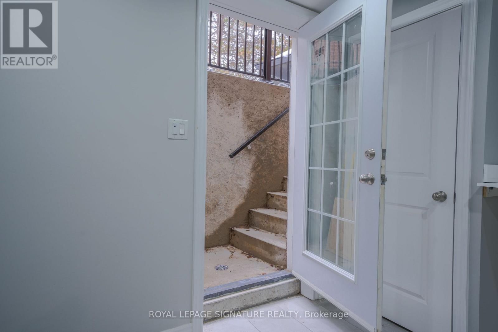 (Lower) - 2111 LYNN HEIGHTS DRIVE Image 17