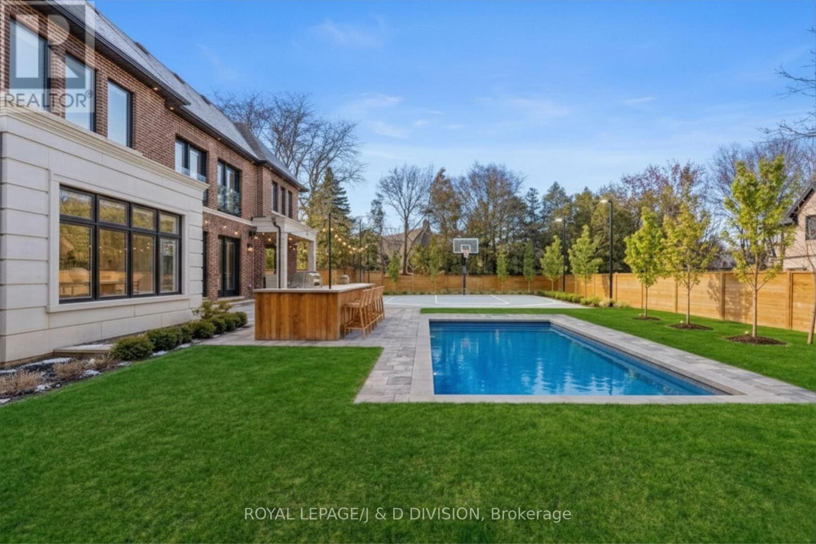 4 PINE RIDGE DRIVE Image 18