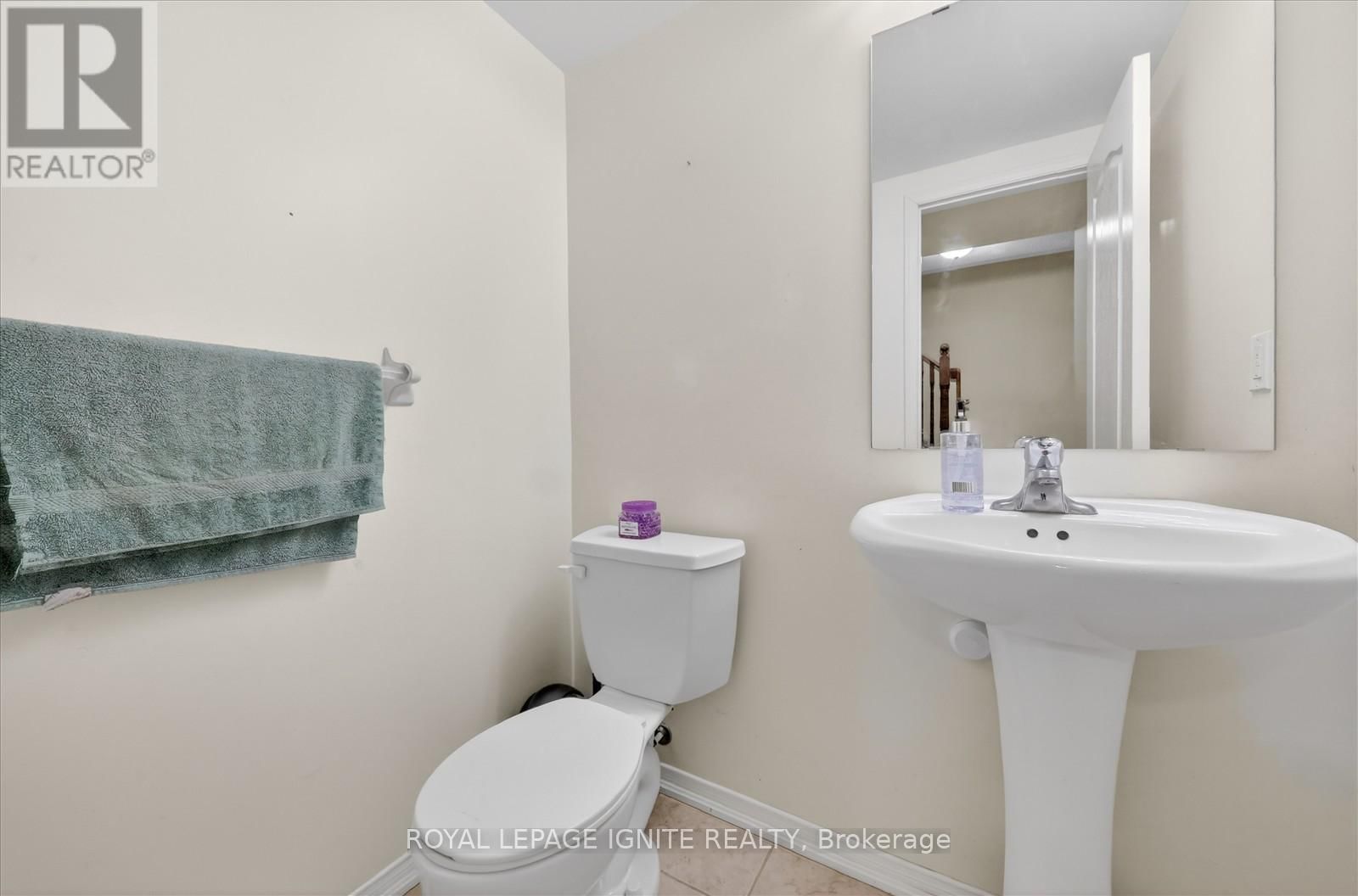 36 - 72 OAKINS LANE Image 14