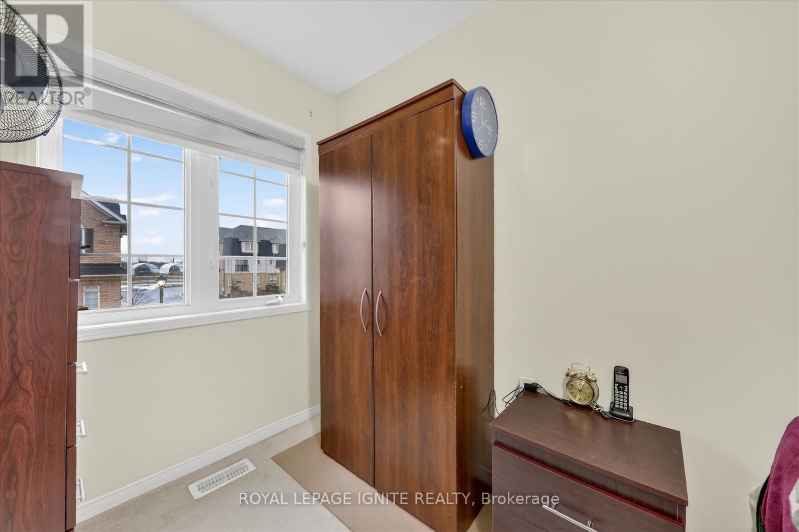 36 - 72 OAKINS LANE Image 21