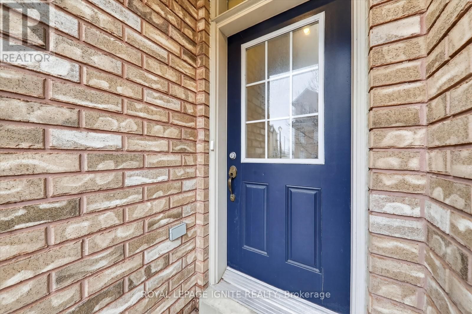 36 - 72 OAKINS LANE Image 4