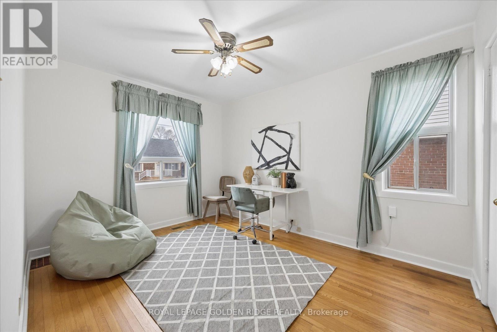 10 EASTGATE CRESCENT Image 10