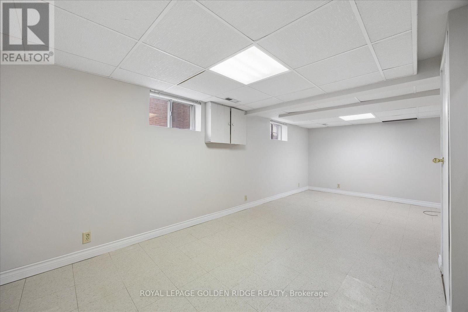 10 EASTGATE CRESCENT Image 22