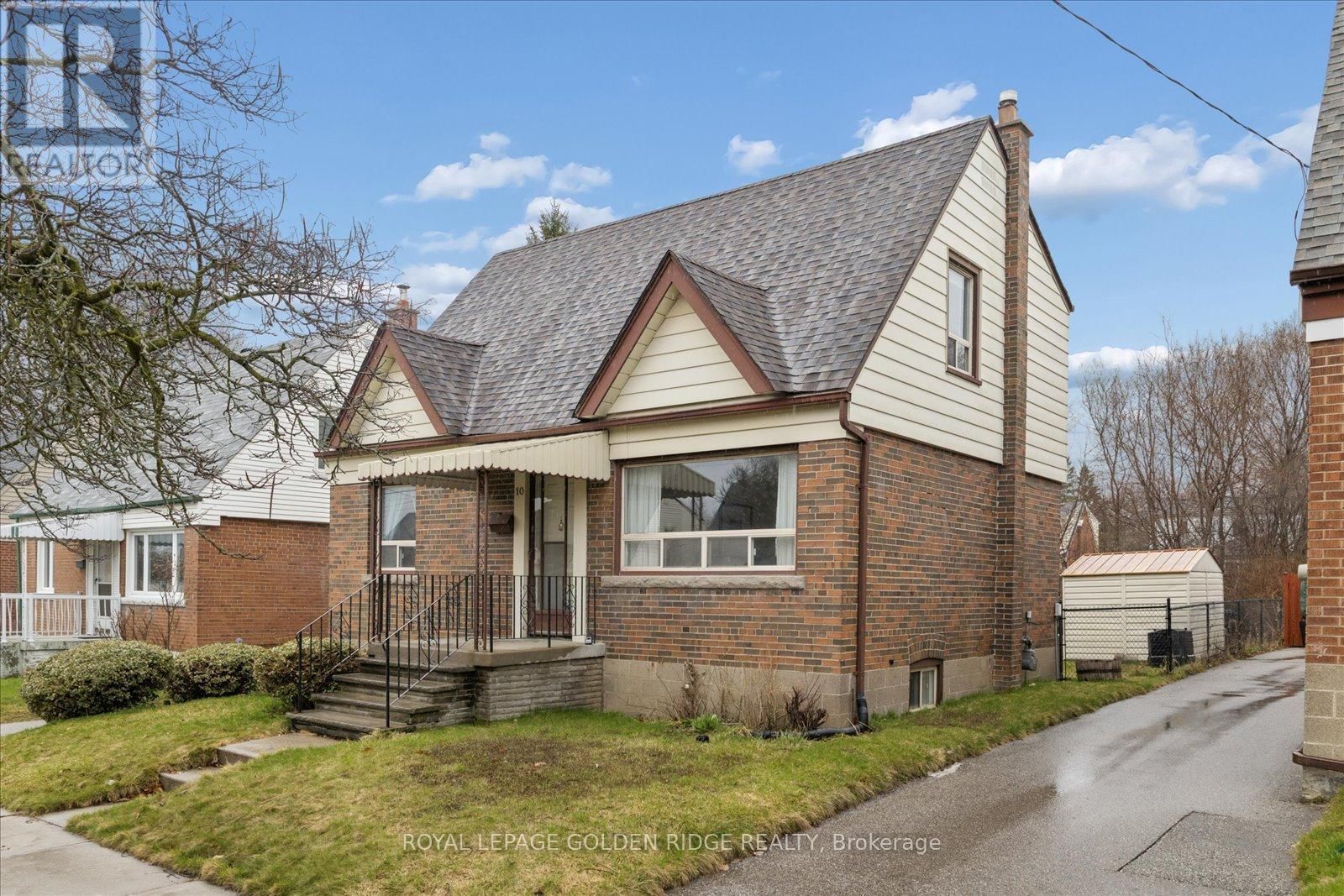 10 EASTGATE CRESCENT Image 26