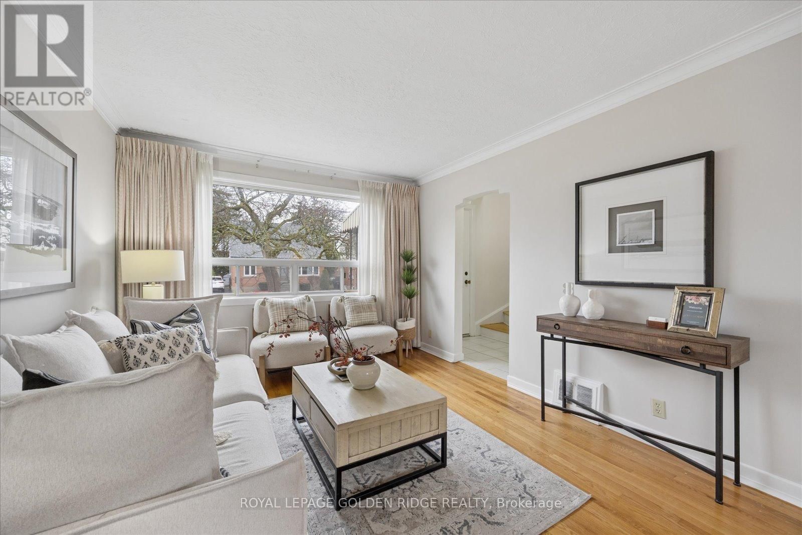 10 EASTGATE CRESCENT Image 3