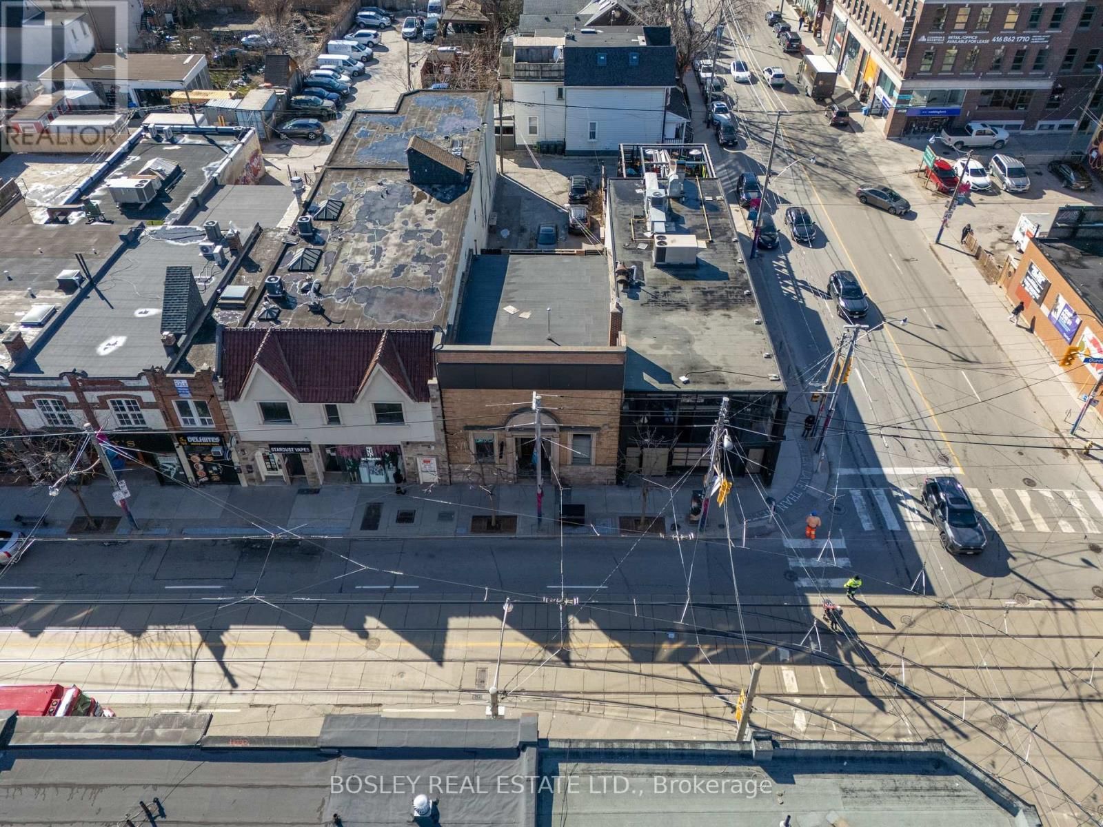 B - 711 QUEEN STREET EAST Image 25