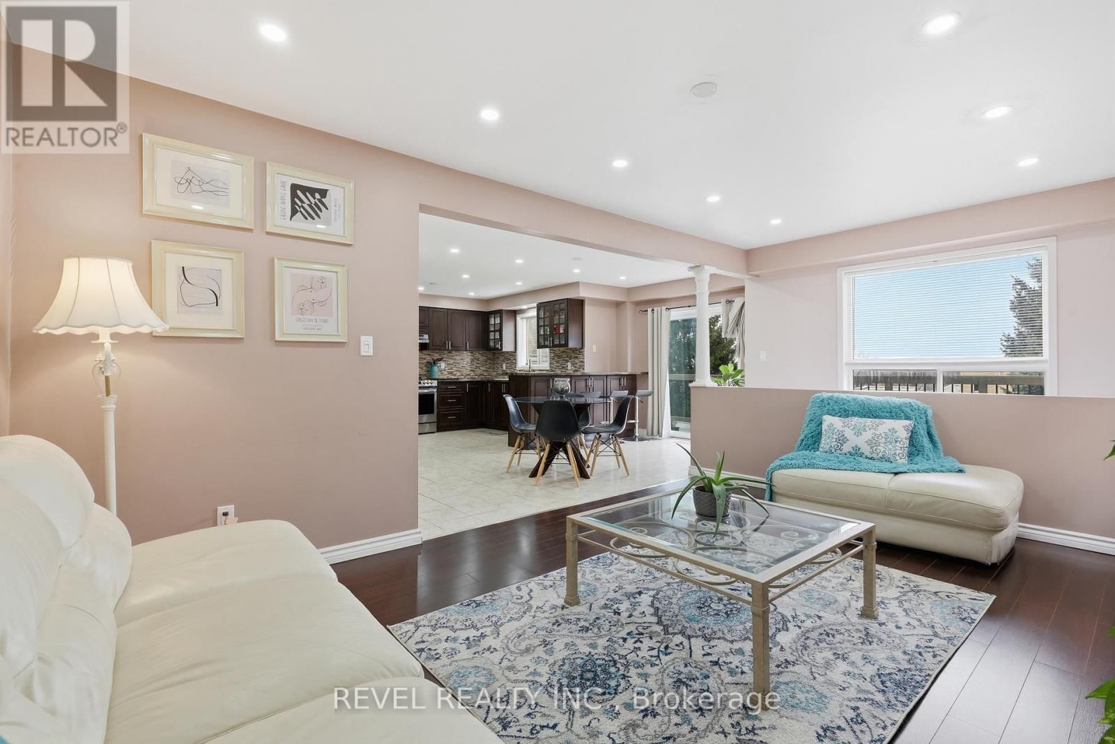 116 HIBBARD DRIVE Image 11