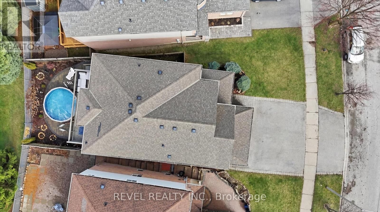 116 HIBBARD DRIVE Image 36