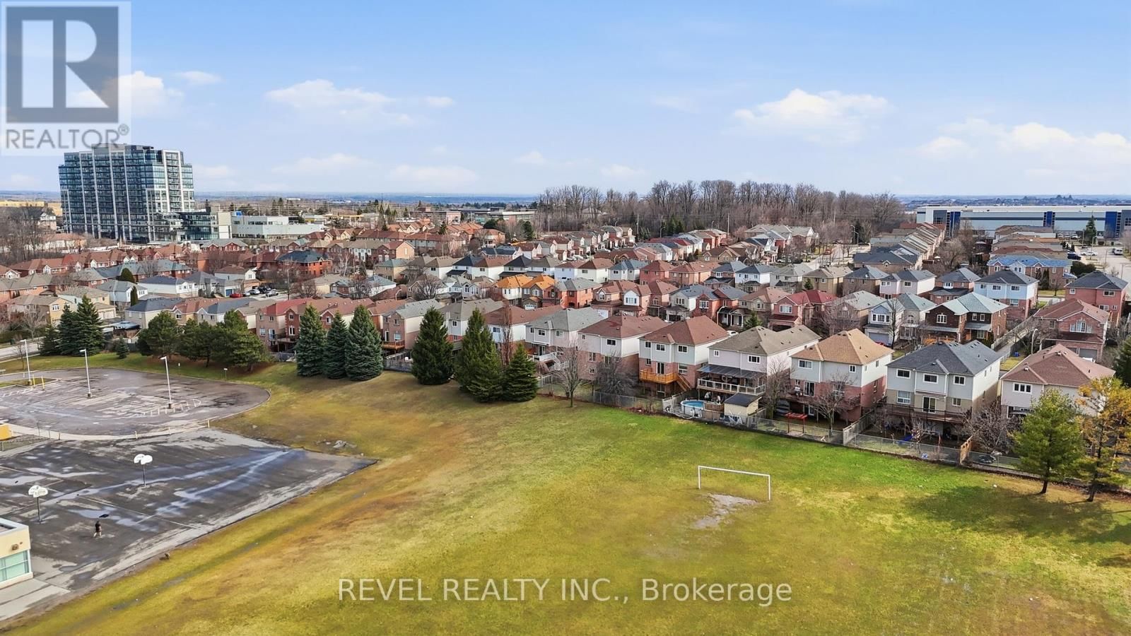 116 HIBBARD DRIVE Image 37