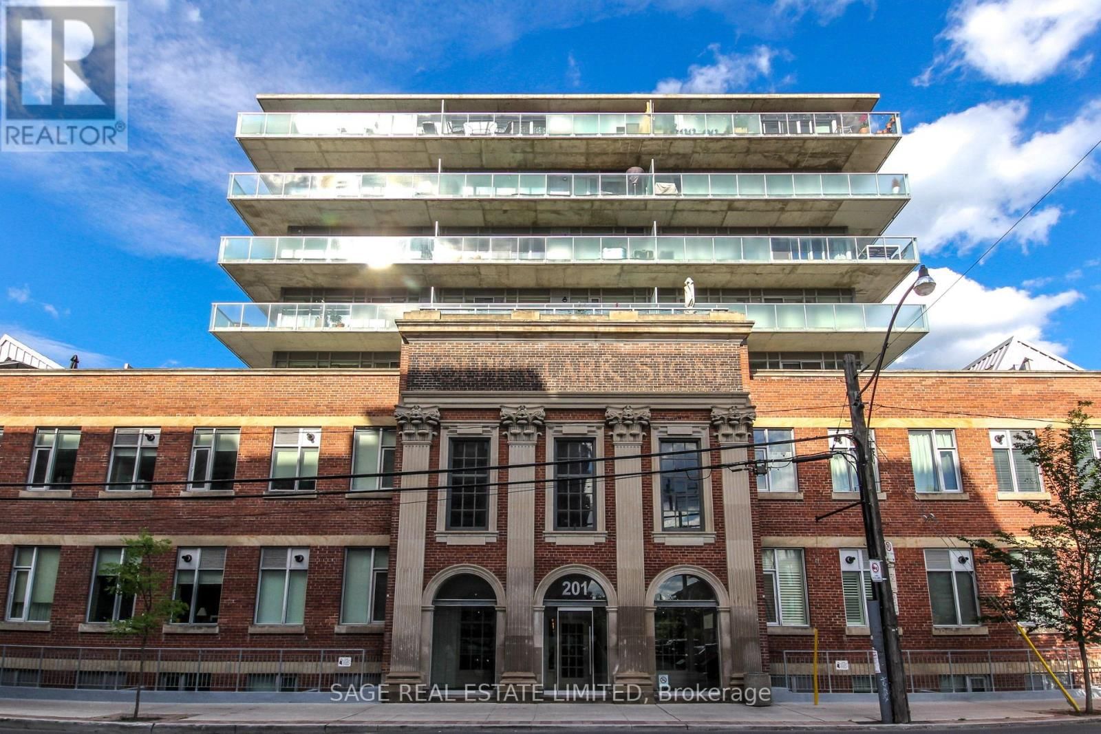 411 - 201 CARLAW AVENUE Image 1