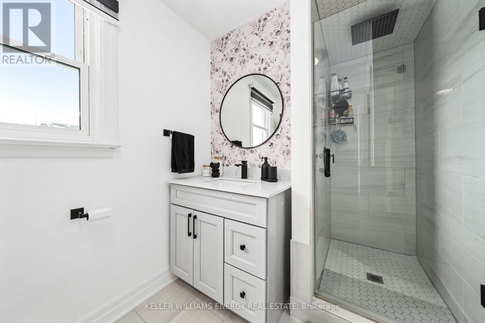 267 LIBERTY STREET NORTH Image 10