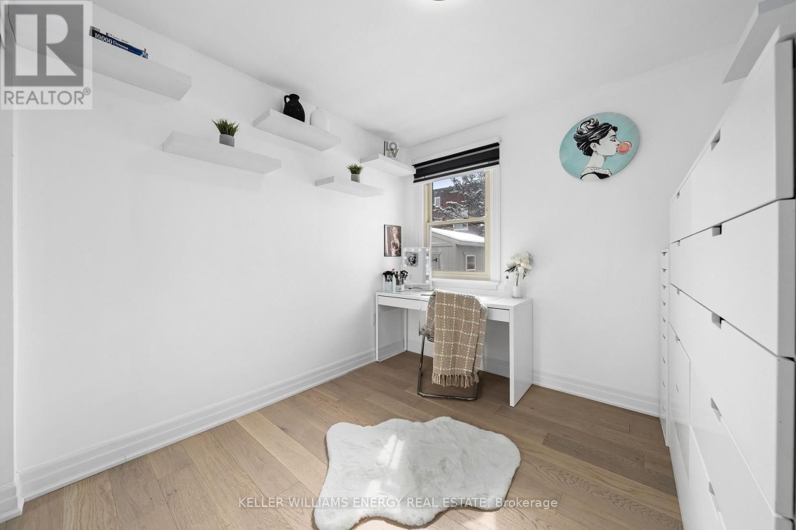 267 LIBERTY STREET NORTH Image 9