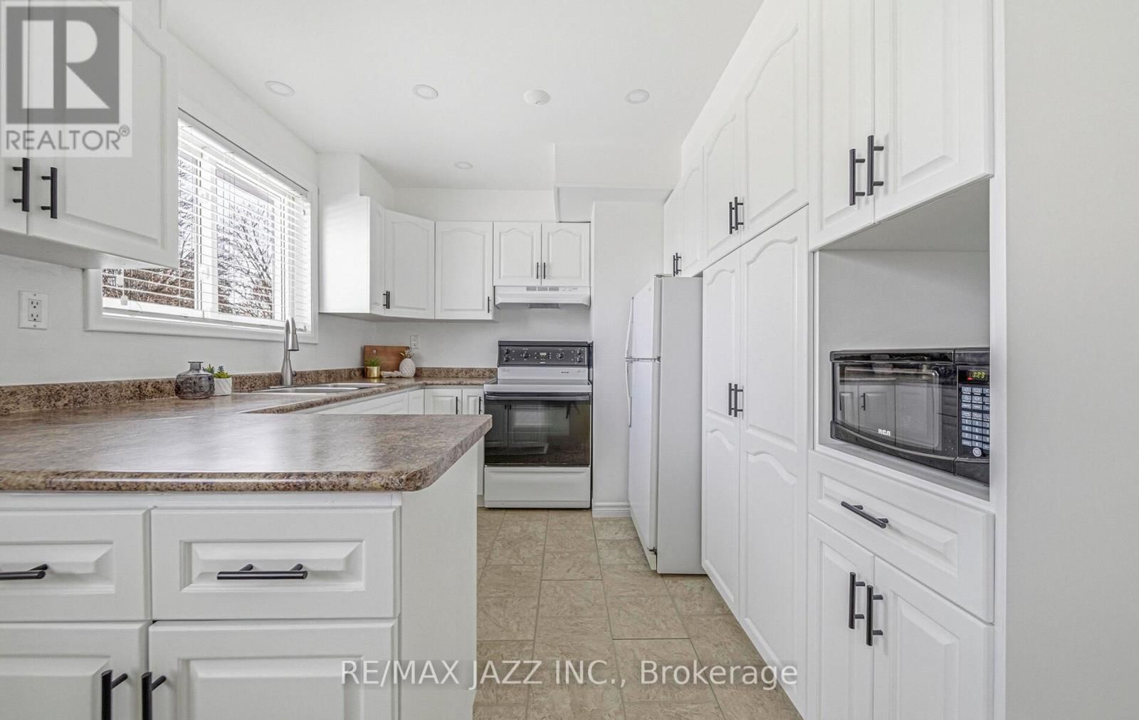 1367 GARVOLIN AVENUE Image 11