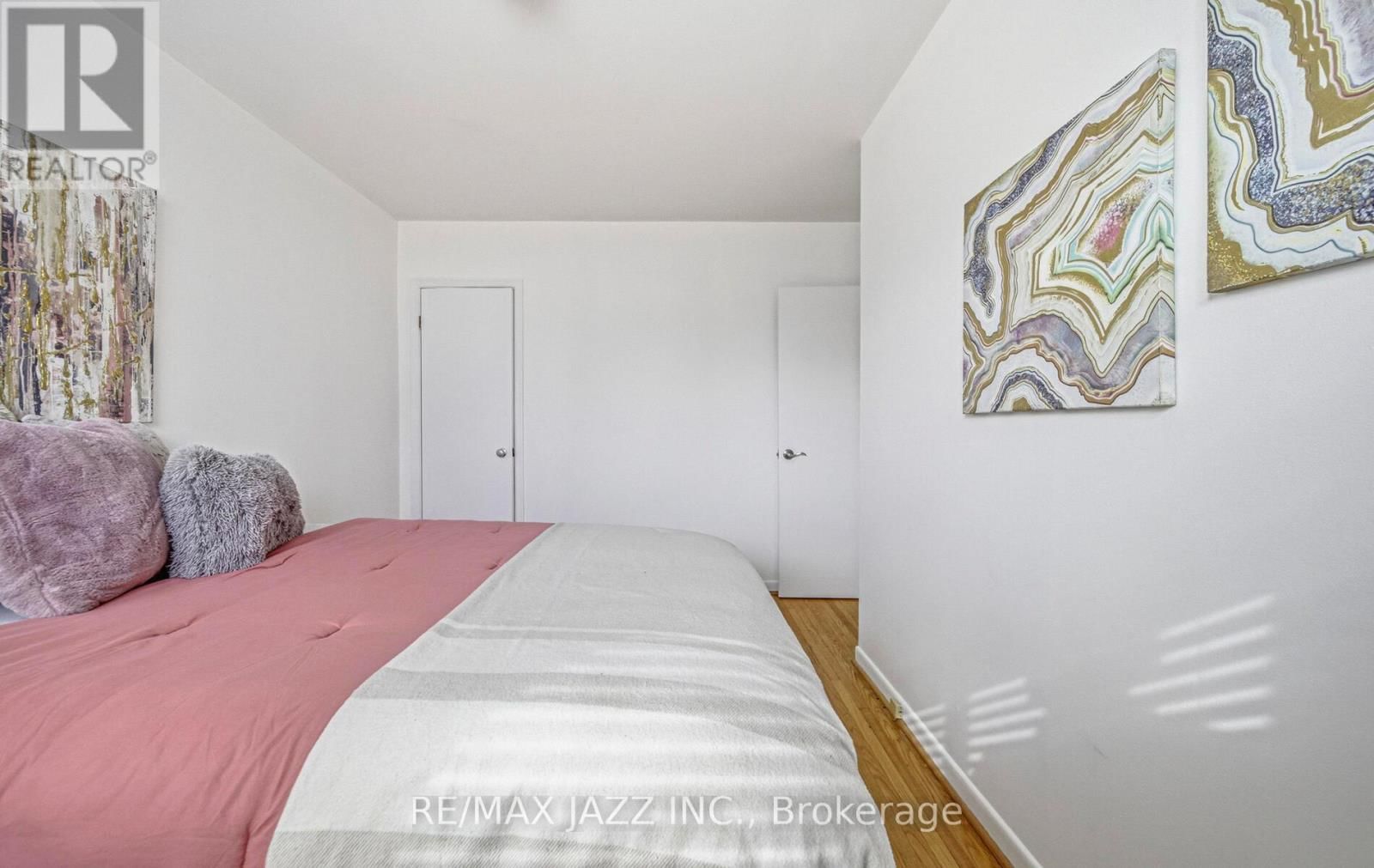 1367 GARVOLIN AVENUE Image 17