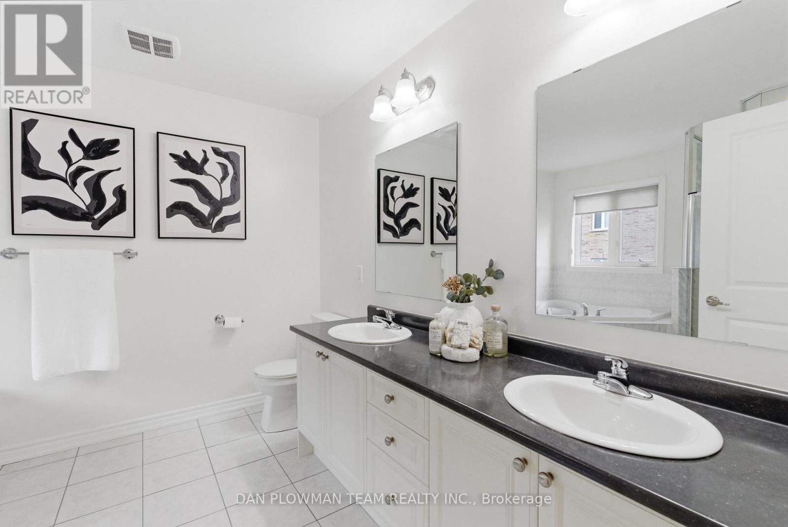 28 SHELDON DRIVE Image 25