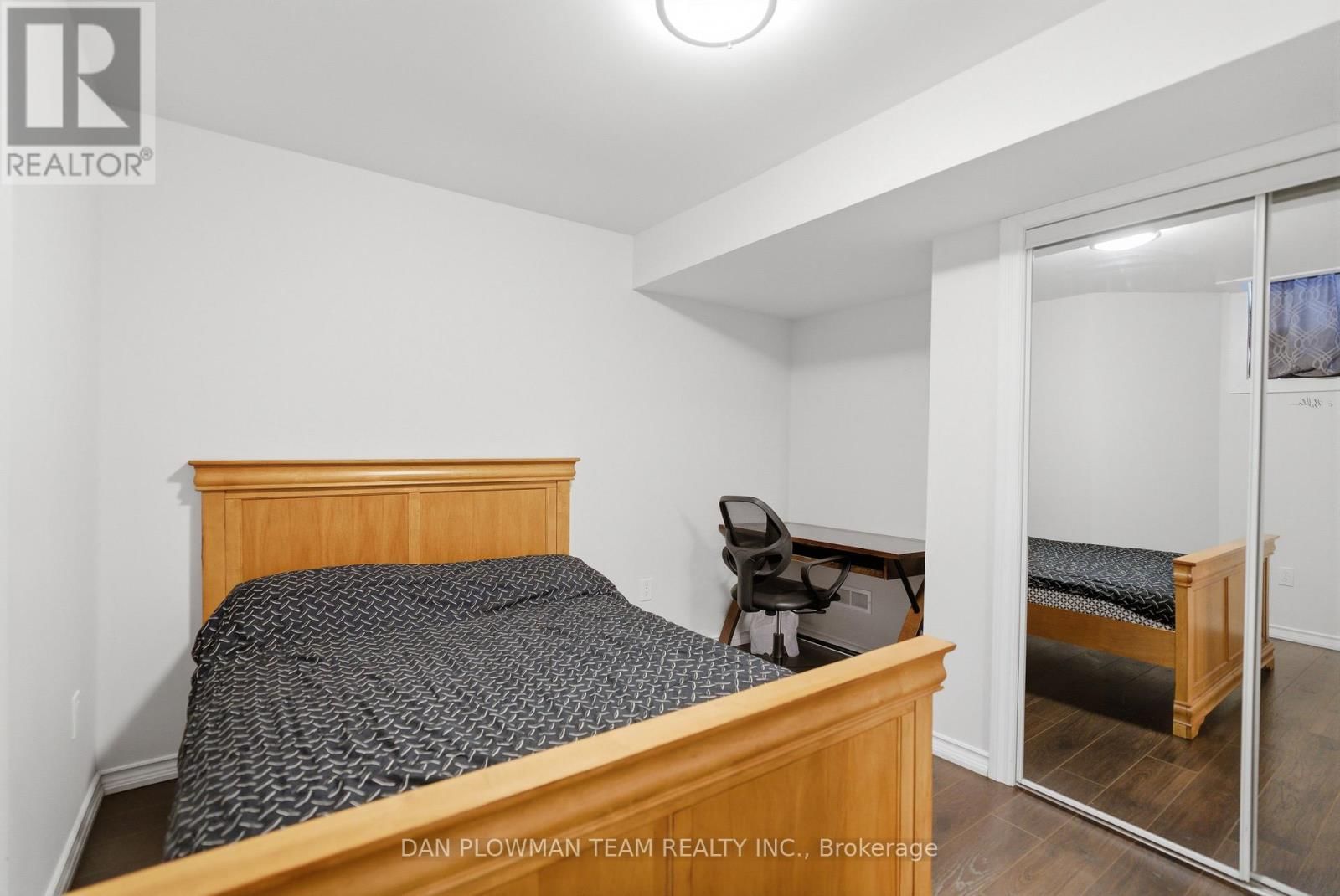 28 SHELDON DRIVE Image 44