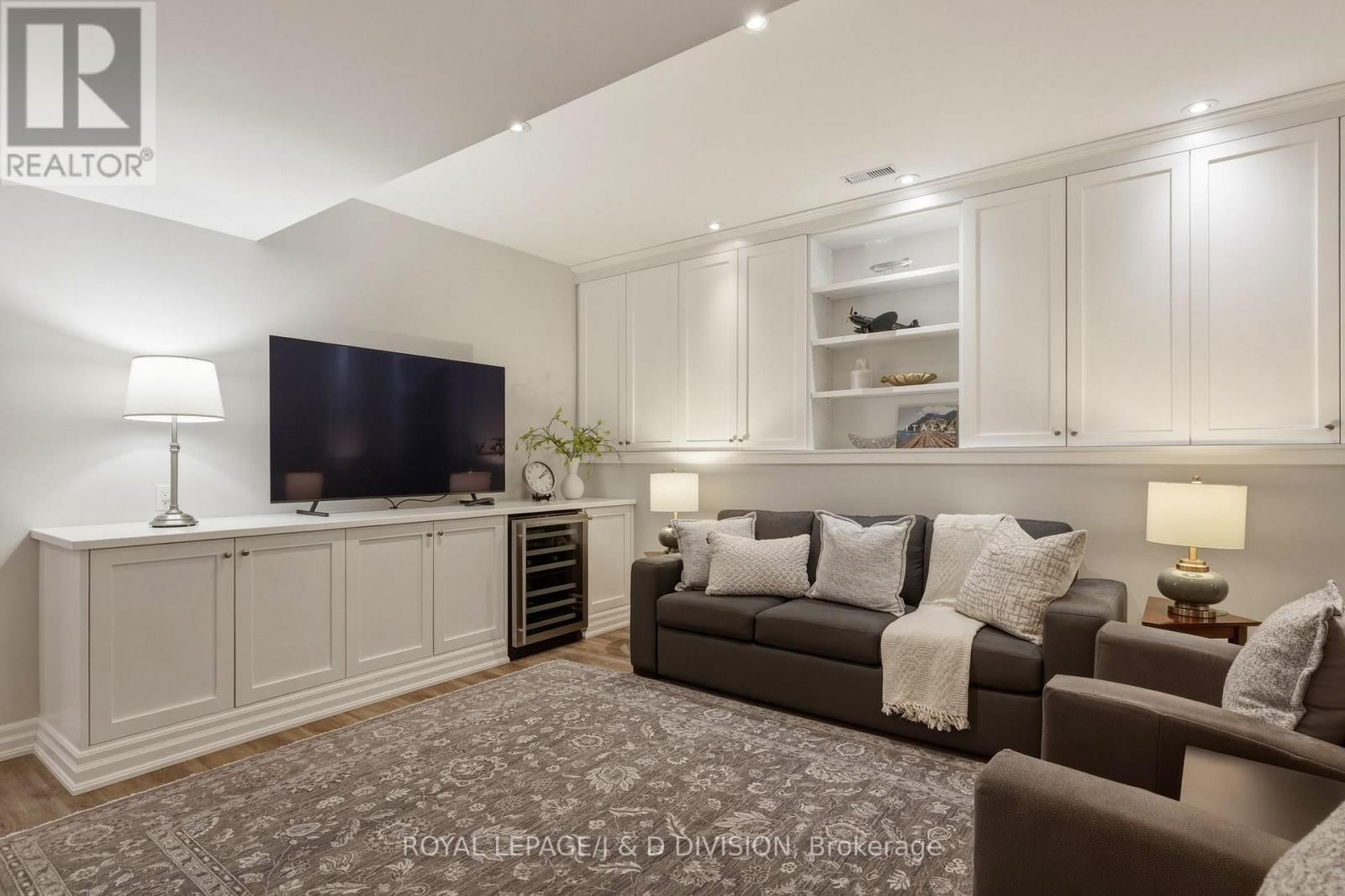 85 WHEELER AVENUE Image 29