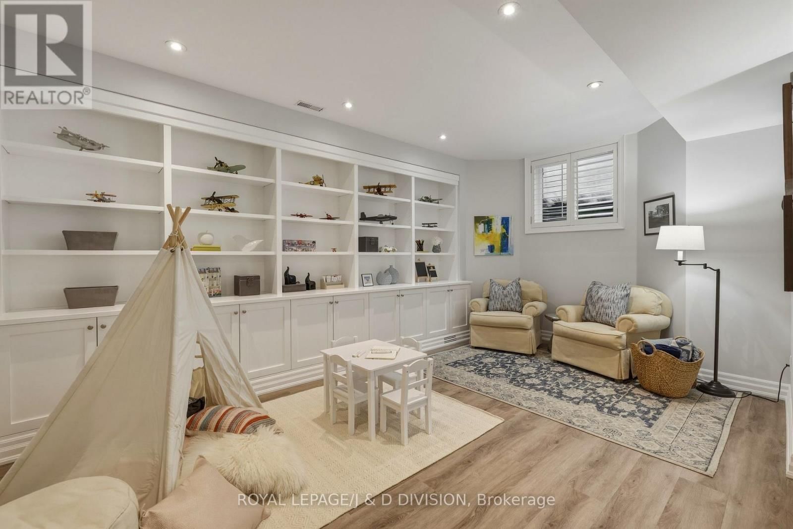 85 WHEELER AVENUE Image 32