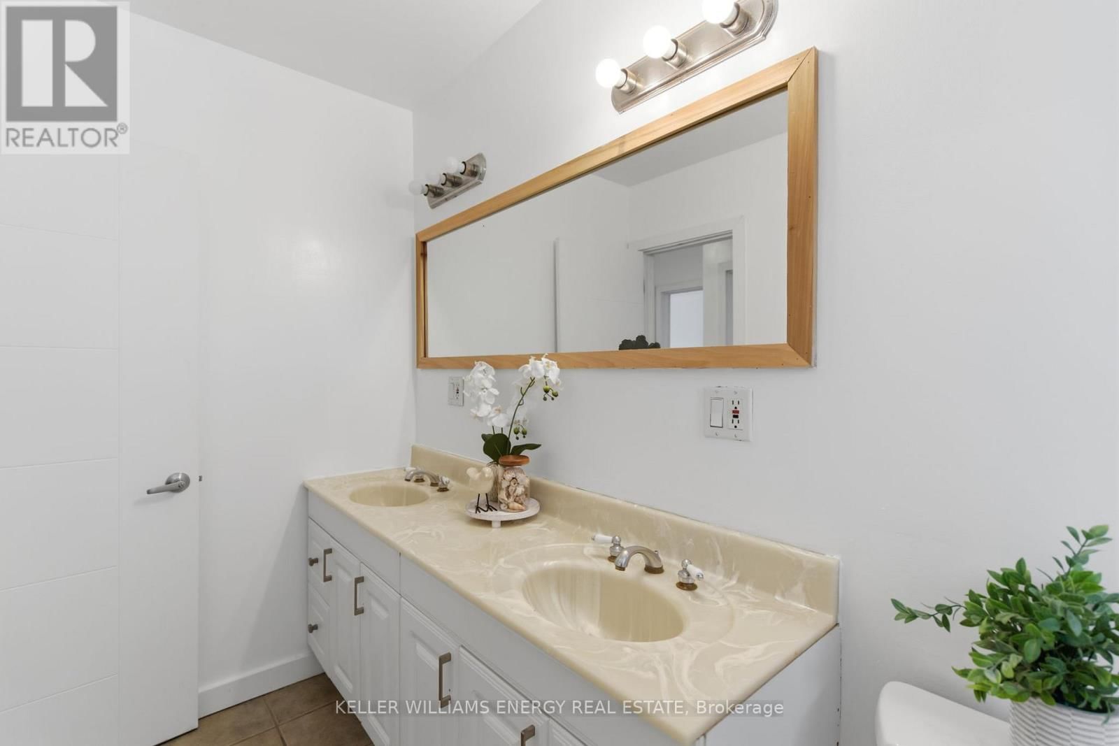 20 RAVENVIEW DRIVE Image 25