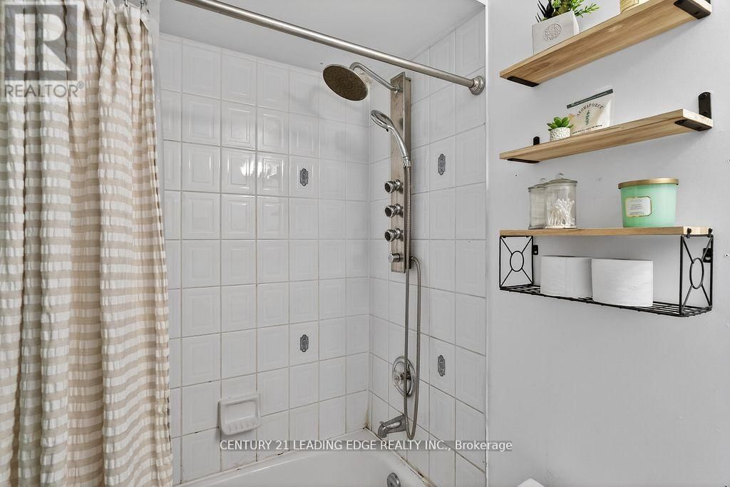 56 IVORY COURT Image 32