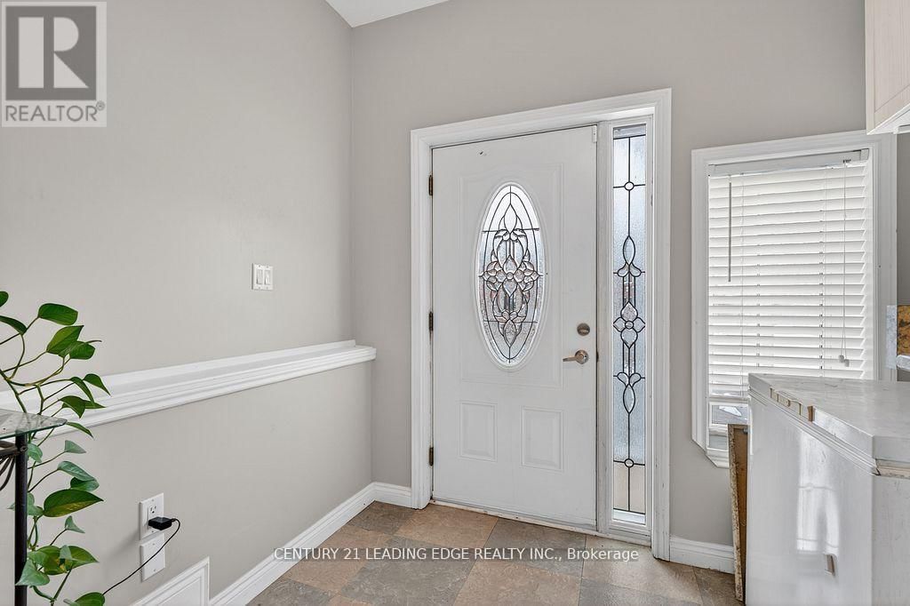 56 IVORY COURT Image 33