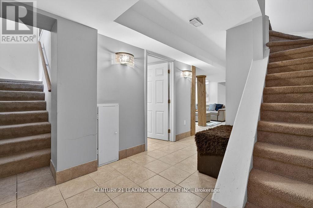 56 IVORY COURT Image 37