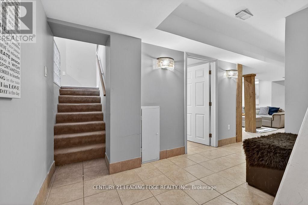 56 IVORY COURT Image 38