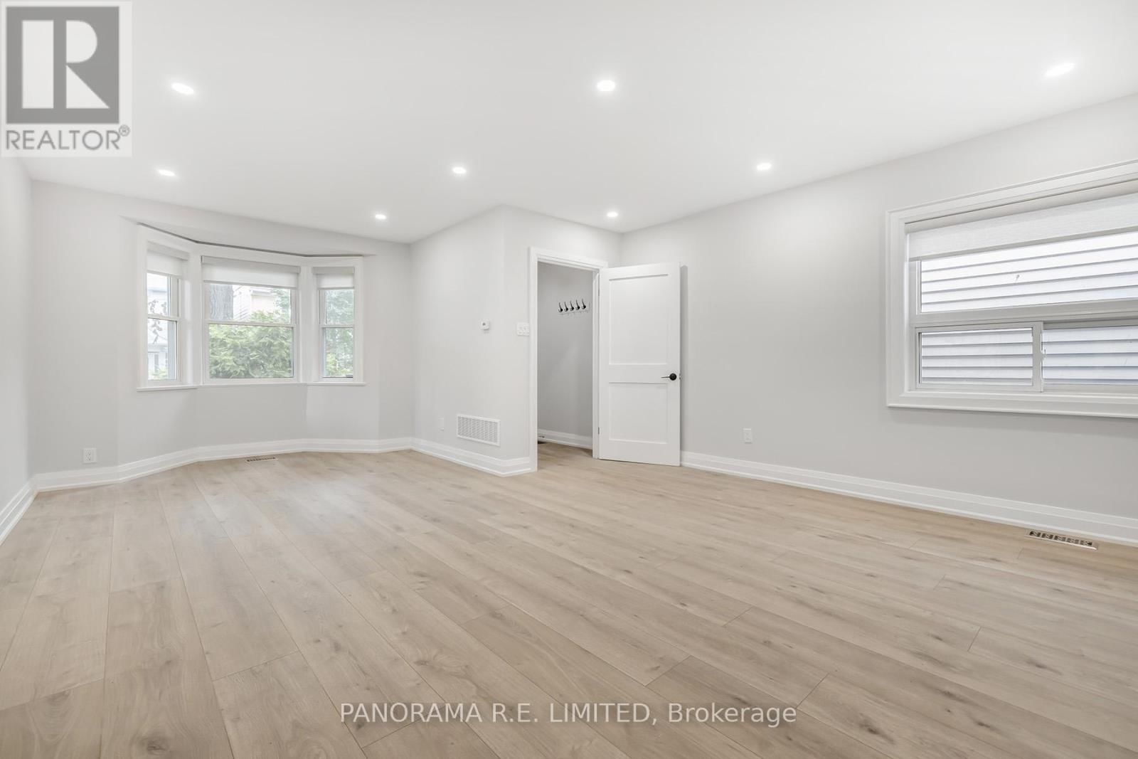 140 WOLFREY AVENUE Image 4